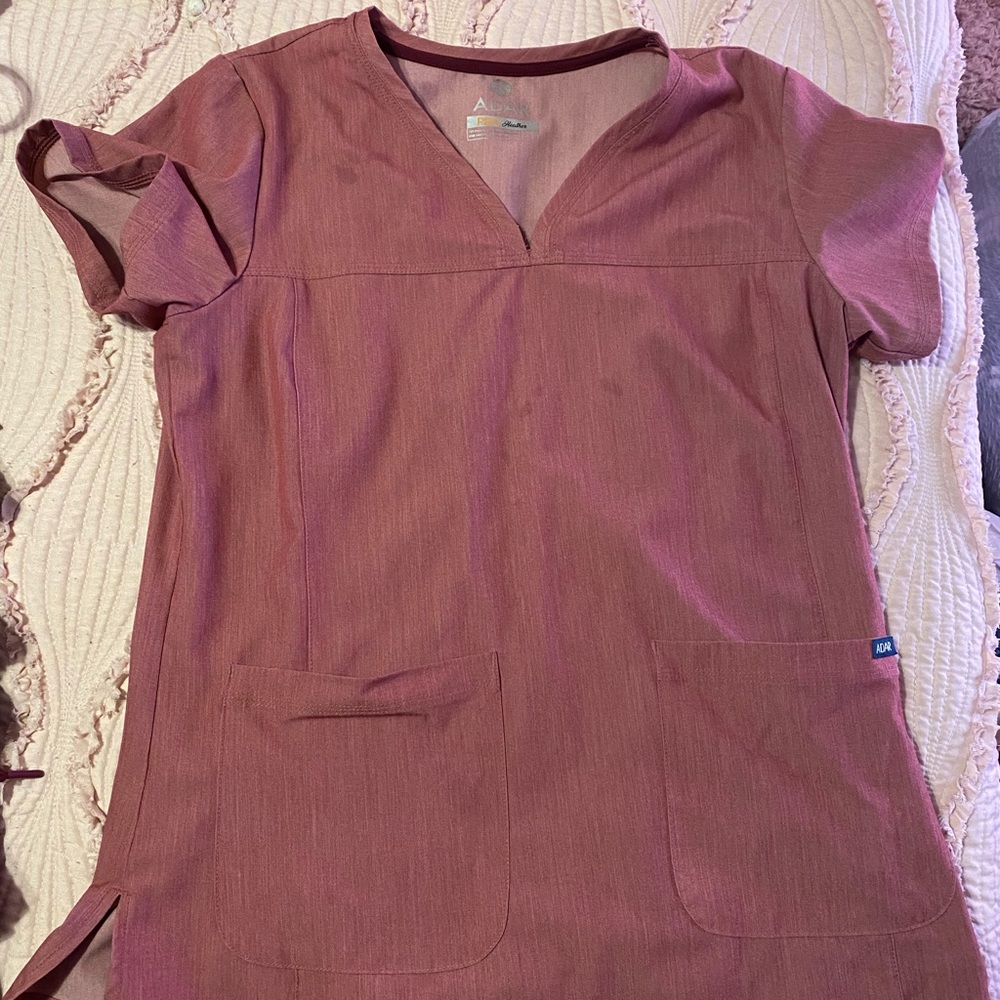 Adar uniforms scrub set